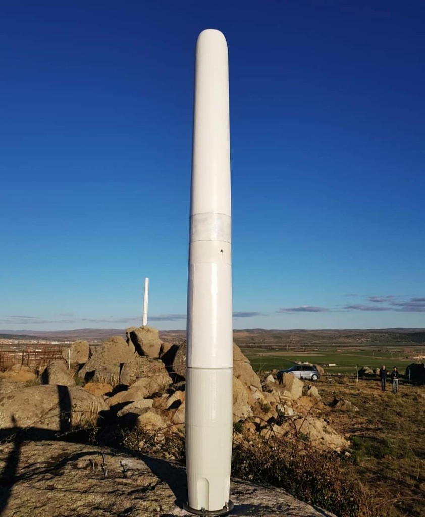 Motionless wind mast in open terrain.